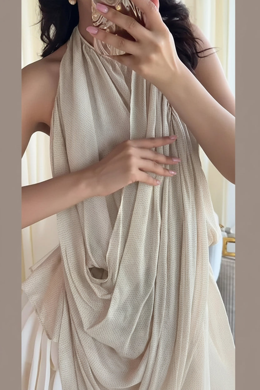 Chaleco plisado con cuello halter