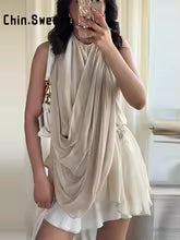 Chaleco plisado con cuello halter